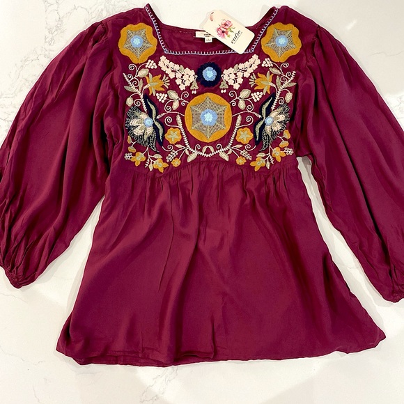 Entro Burgundy Top with Embroidered Detail - Picture 5 of 7